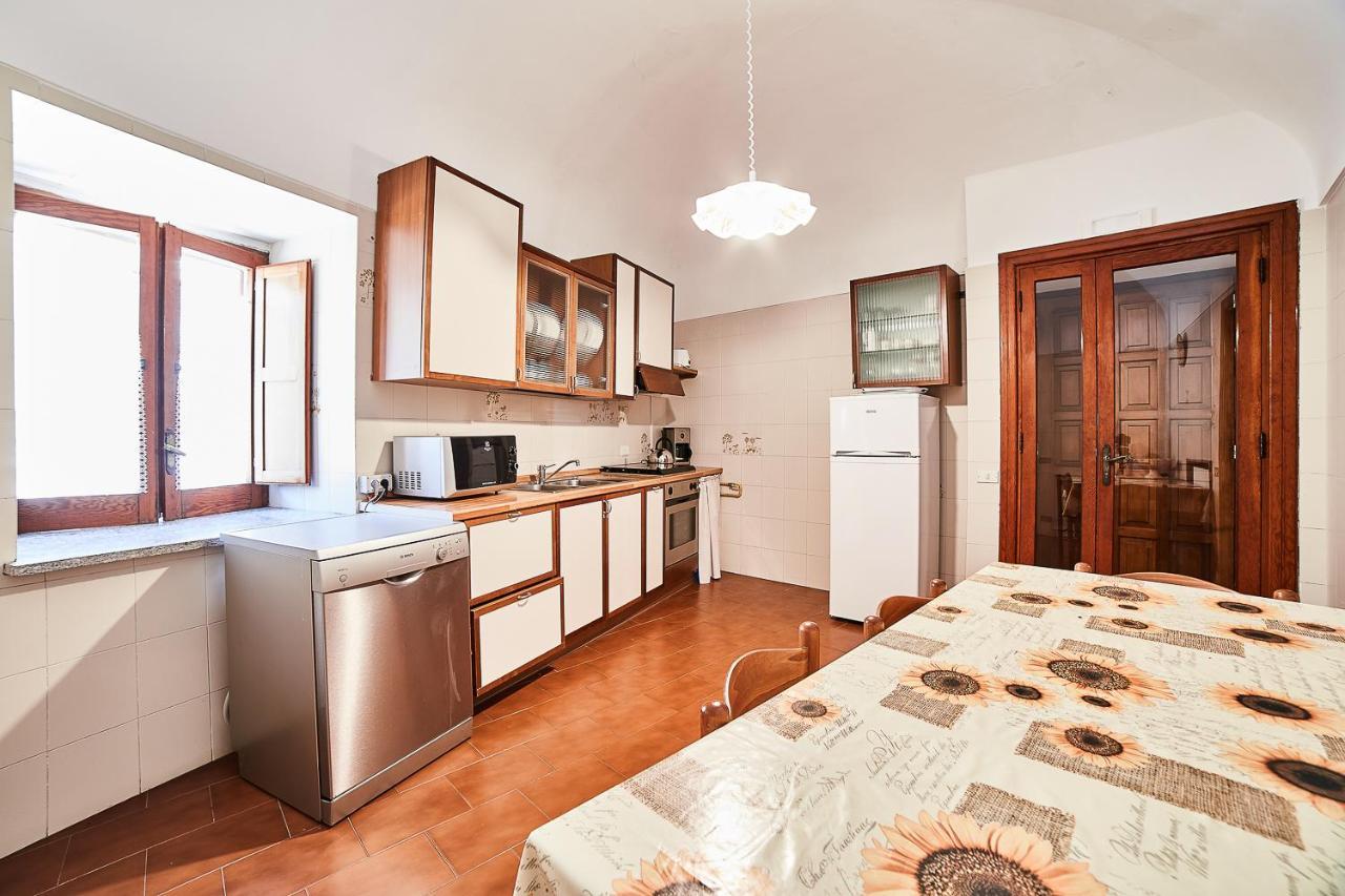 Appartamento Ilaria In Villa Laura Скала Екстериор снимка